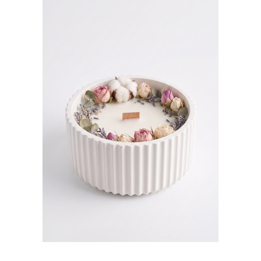 Soft Flame Living Botanical Calm Candle